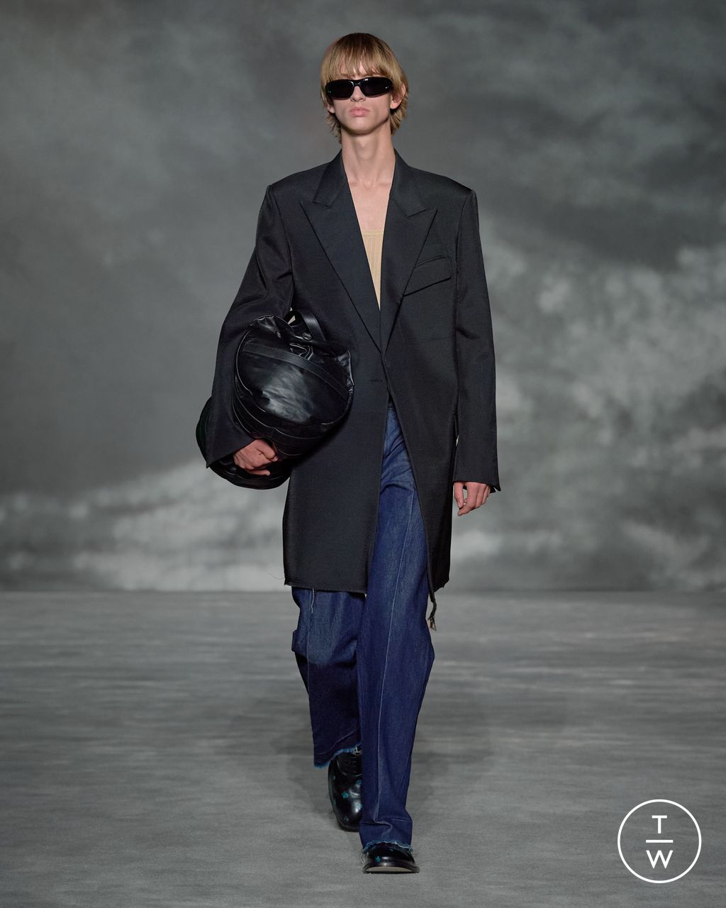 Fashion Week Paris Spring/Summer 2023 look 36 from the Lanvin collection womenswear