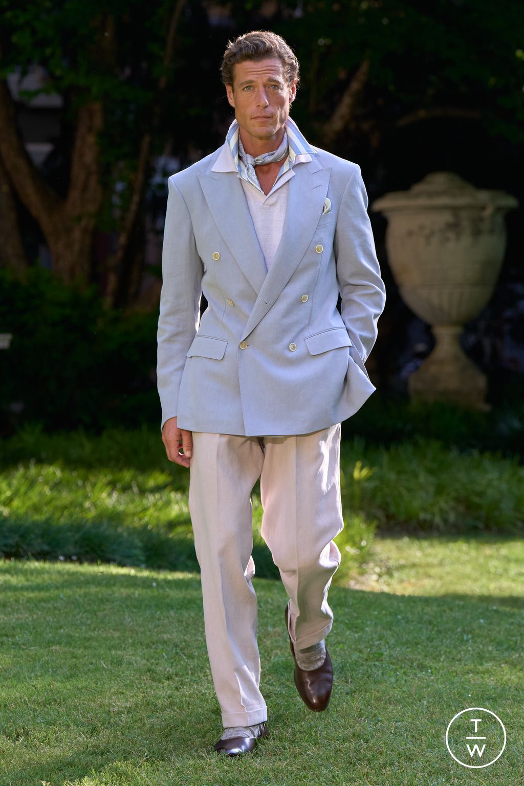 Fashion Week Milan Spring/Summer 2026 look 38 from the Dunhill collection menswear