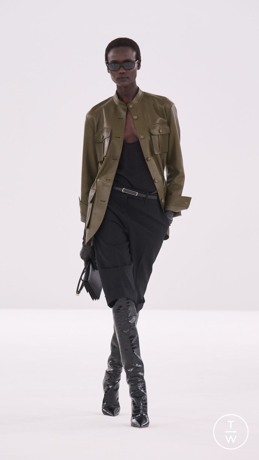 Fashion Week Paris Fall/Winter 2026 look 36 from the Tom Ford collection womenswear