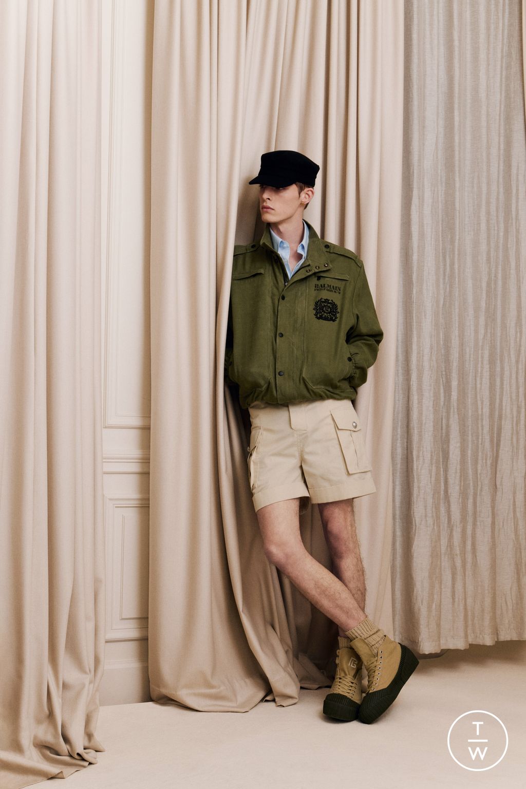 Fashion Week Paris Pre-Fall 2025 look 39 de la collection Balmain menswear