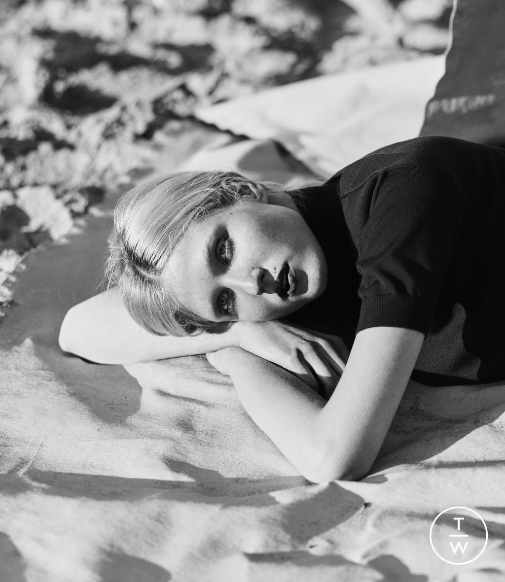 Fashion Week London Pre-Fall 2023 look 3 from the Emilia Wickstead collection 女装