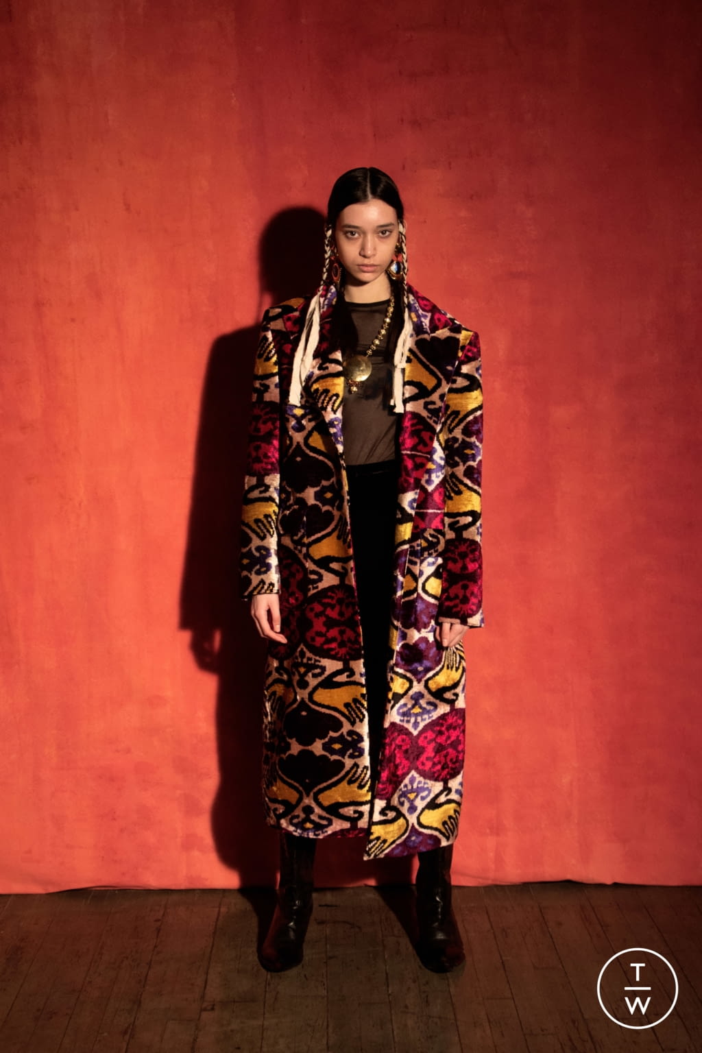 Fashion Week London Fall/Winter 2021 look 10 from the Osman collection 女装