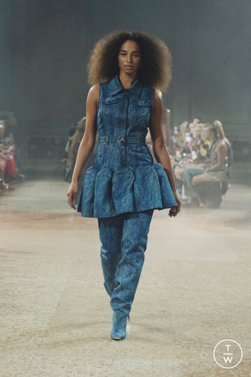 Fashion Week New York Fall/Winter 2023 look 4 de la collection Area womenswear