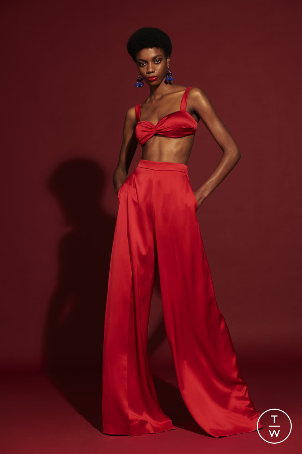 Fashion Week New York Pre-Fall 2022 look 4 from the Christian Siriano collection 女装