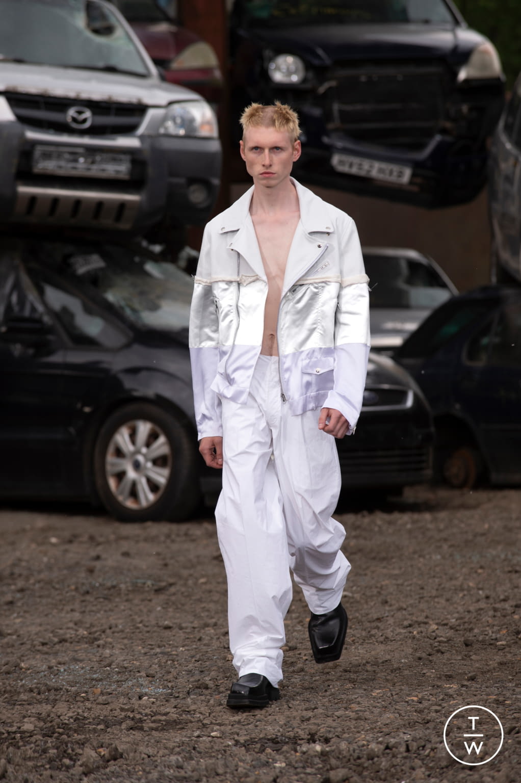 Fashion Week London Spring/Summer 2022 look 4 from the Jordanluca collection menswear
