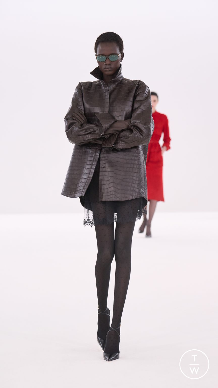 Fashion Week Paris Fall/Winter 2026 look 38 from the Tom Ford collection womenswear