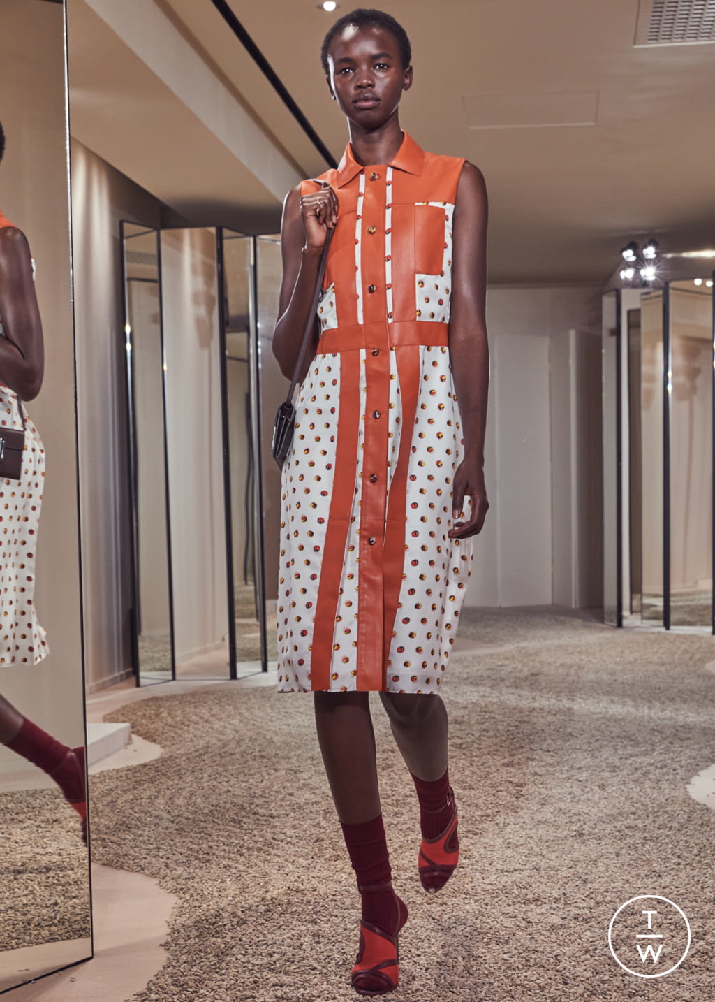 Fashion Week Paris Resort 2018 look 40 from the Hermès collection 女装
