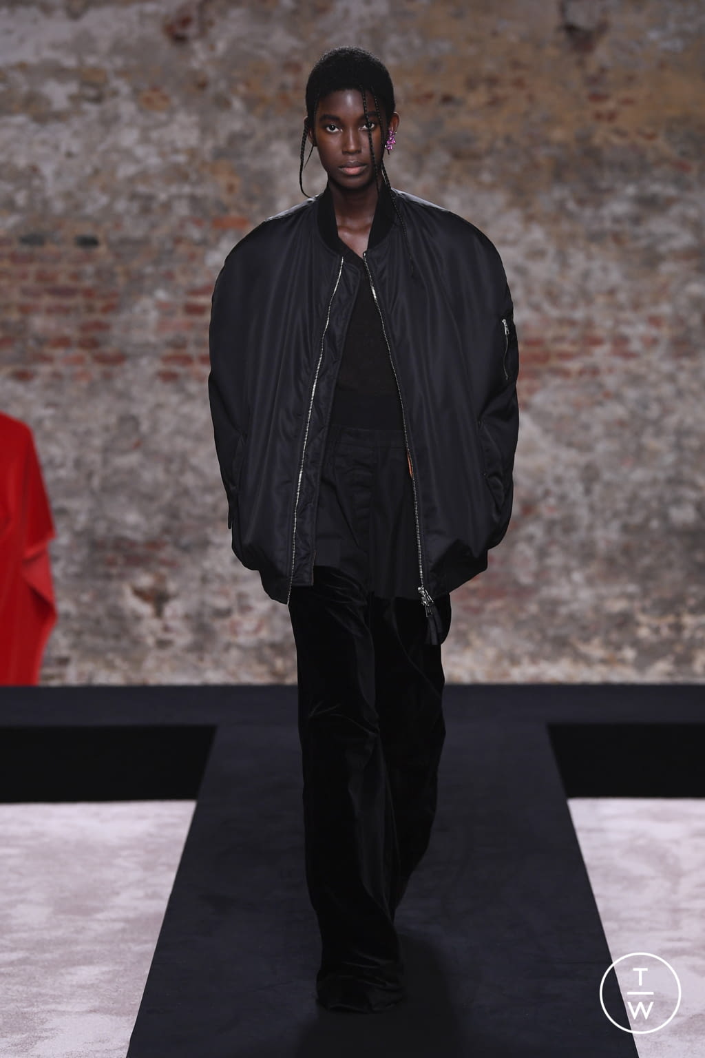 Fashion Week London Fall/Winter 2022 look 40 from the Raf Simons collection 女装