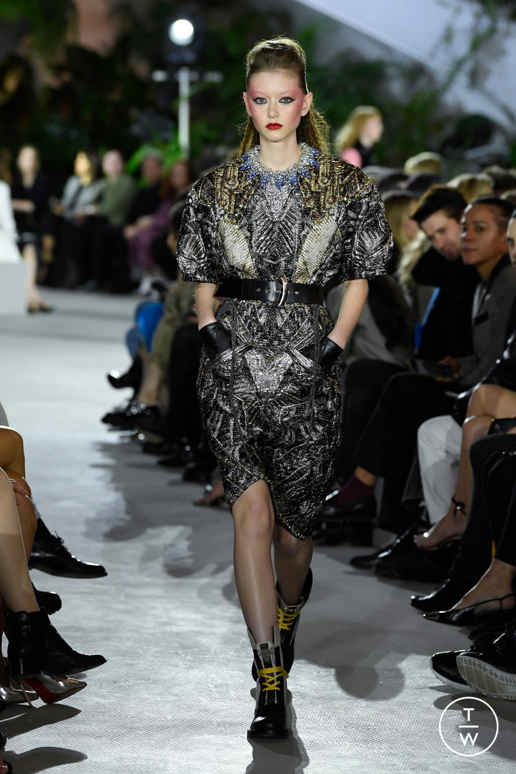 Fashion Week Paris Resort 2020 look 40 de la collection Louis Vuitton womenswear