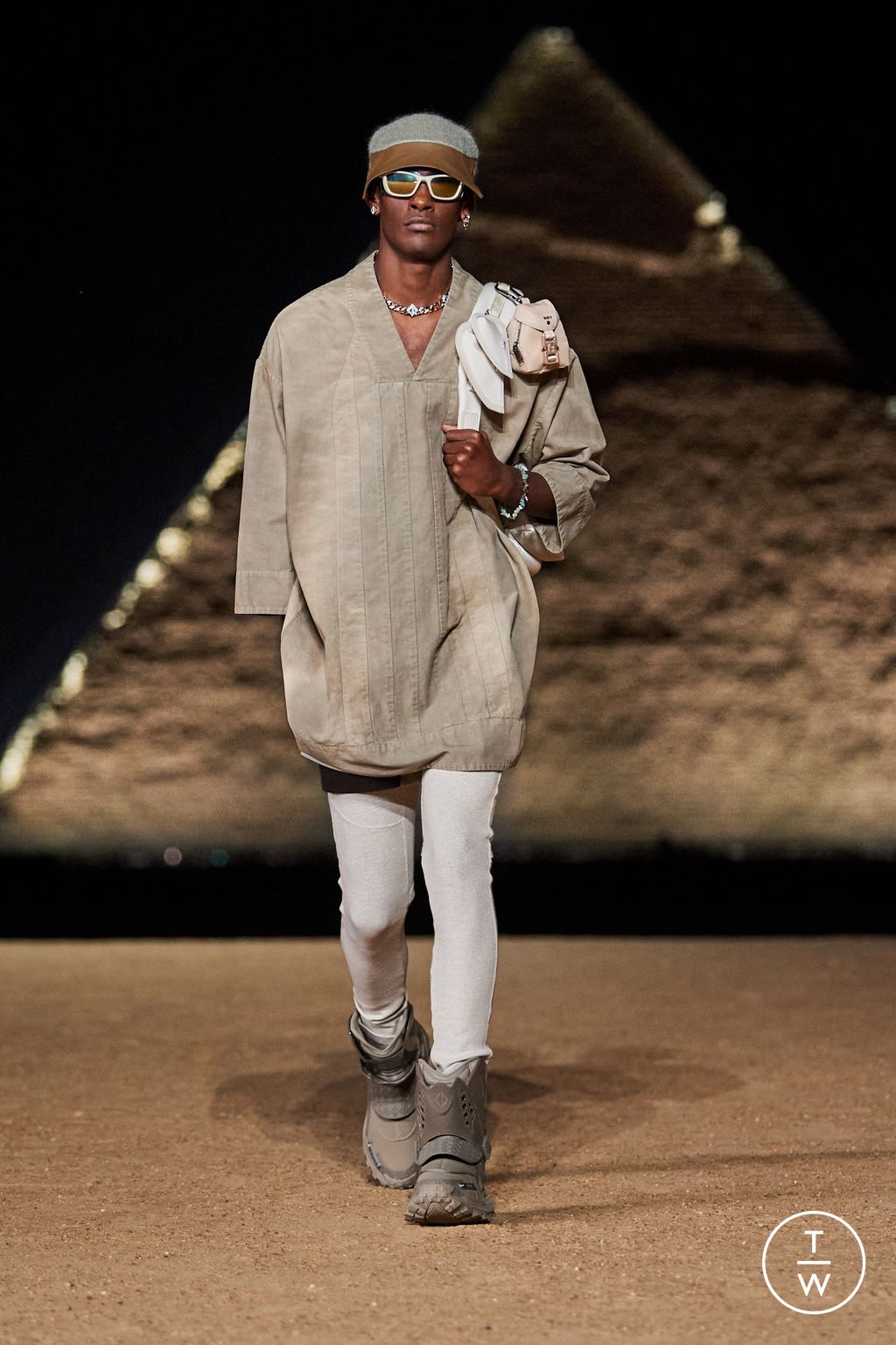 Fashion Week Paris Pre-Fall 2023 look 41 de la collection Dior Men menswear