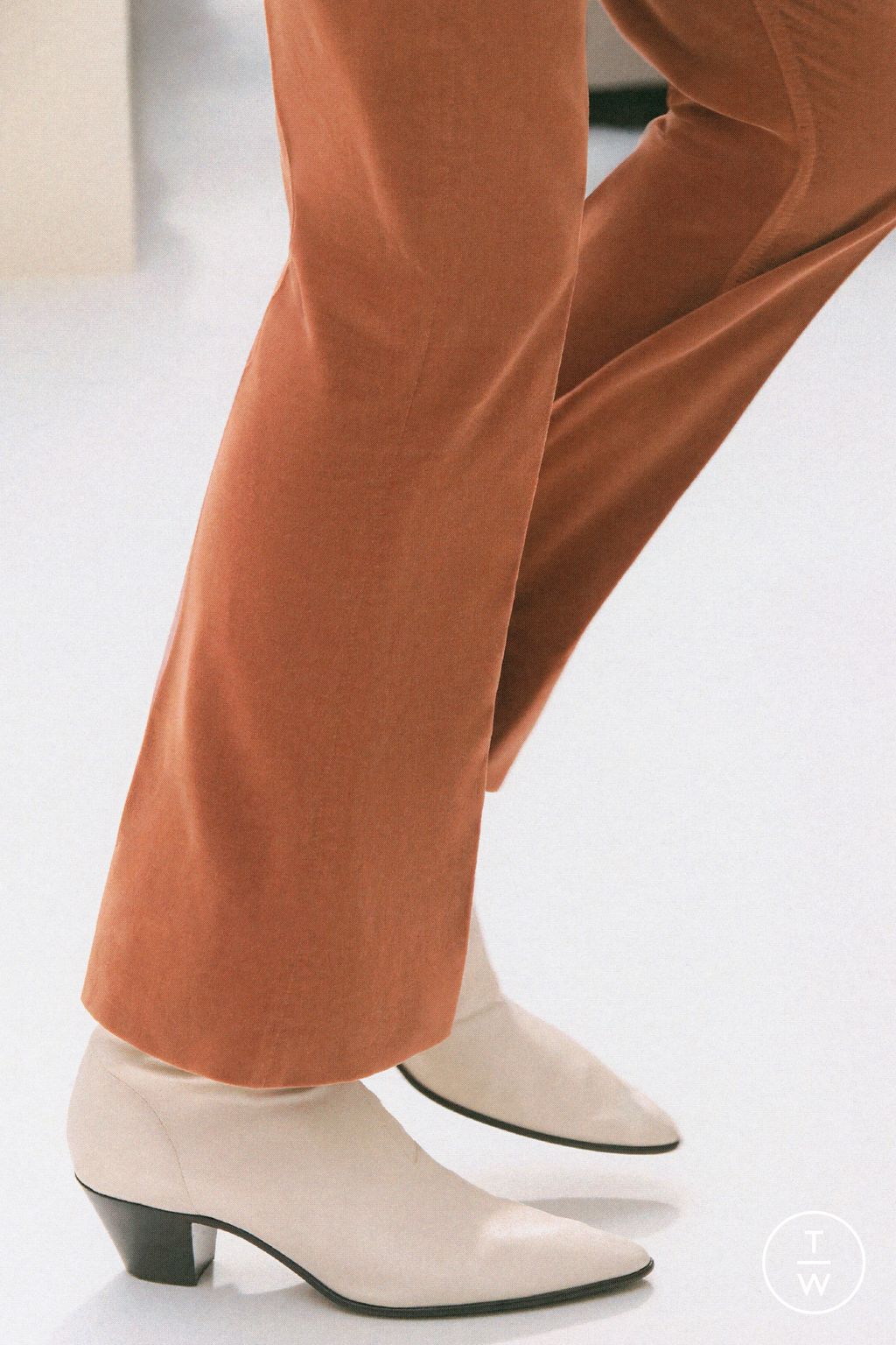 Fashion Week Paris Fall/Winter 2026 look 56 from the Celine collection 女装配饰