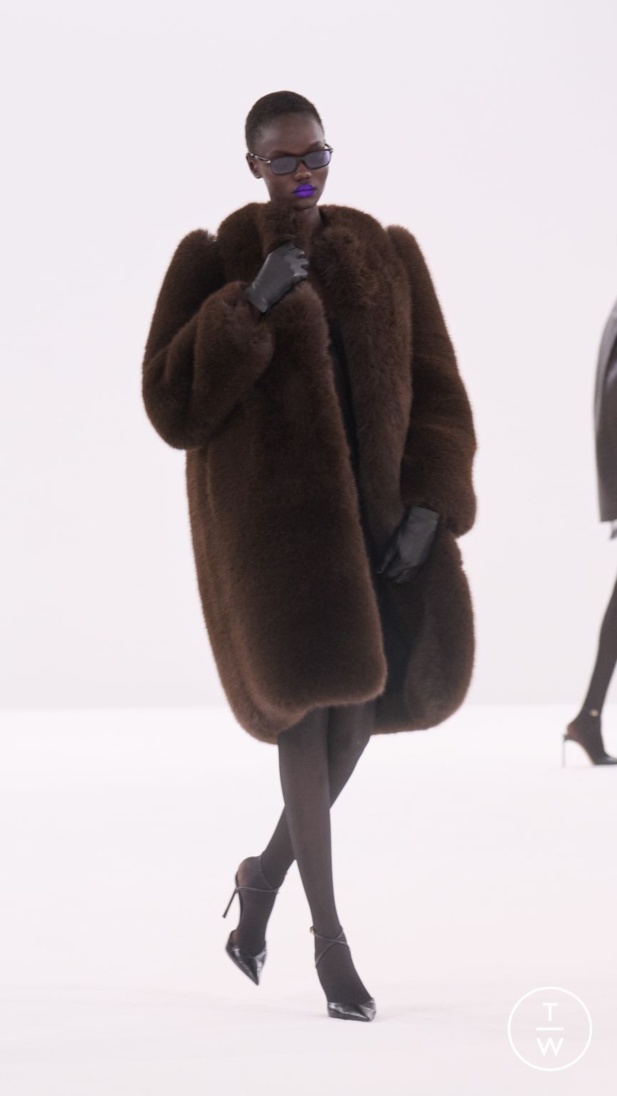 Fashion Week Paris Fall/Winter 2026 look 41 de la collection Tom Ford womenswear