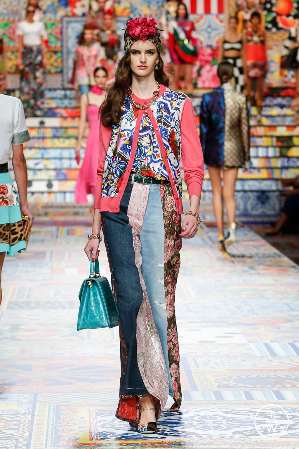 Fashion Week Milan Spring/Summer 2021 look 43 from the Dolce & Gabbana collection 女装