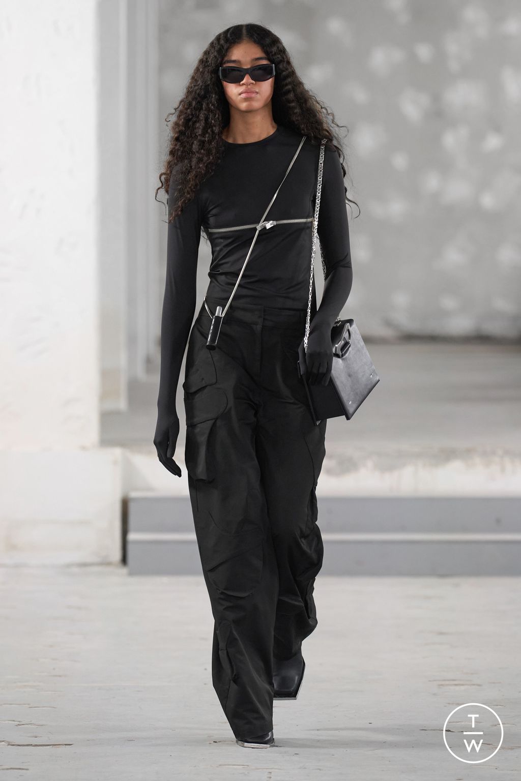 Fashion Week Paris Spring/Summer 2023 look 43 from the Heliot Emil collection womenswear