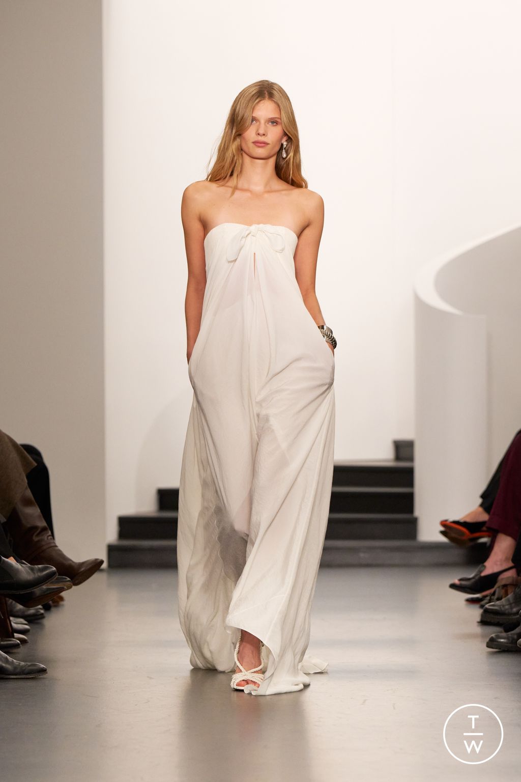 Fashion Week New York Spring/Summer 2026 look 44 from the Ralph Lauren collection womenswear