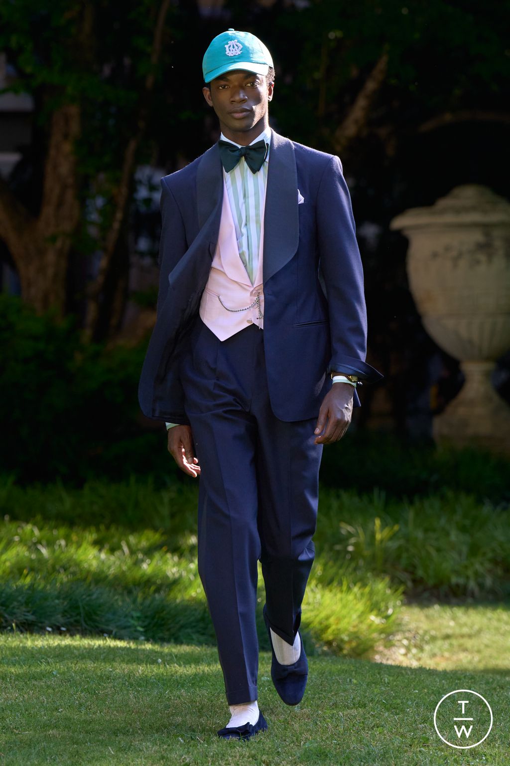 Fashion Week Milan Spring/Summer 2026 look 44 from the Dunhill collection menswear