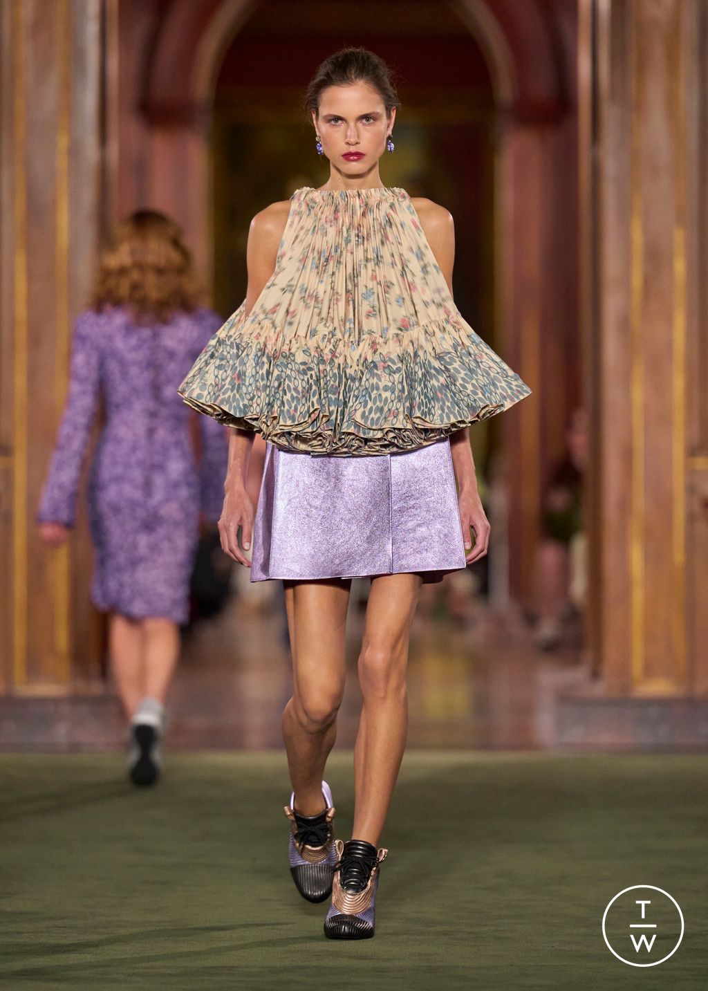 Fashion Week Paris Resort 2027 look 44 from the Louis Vuitton collection womenswear