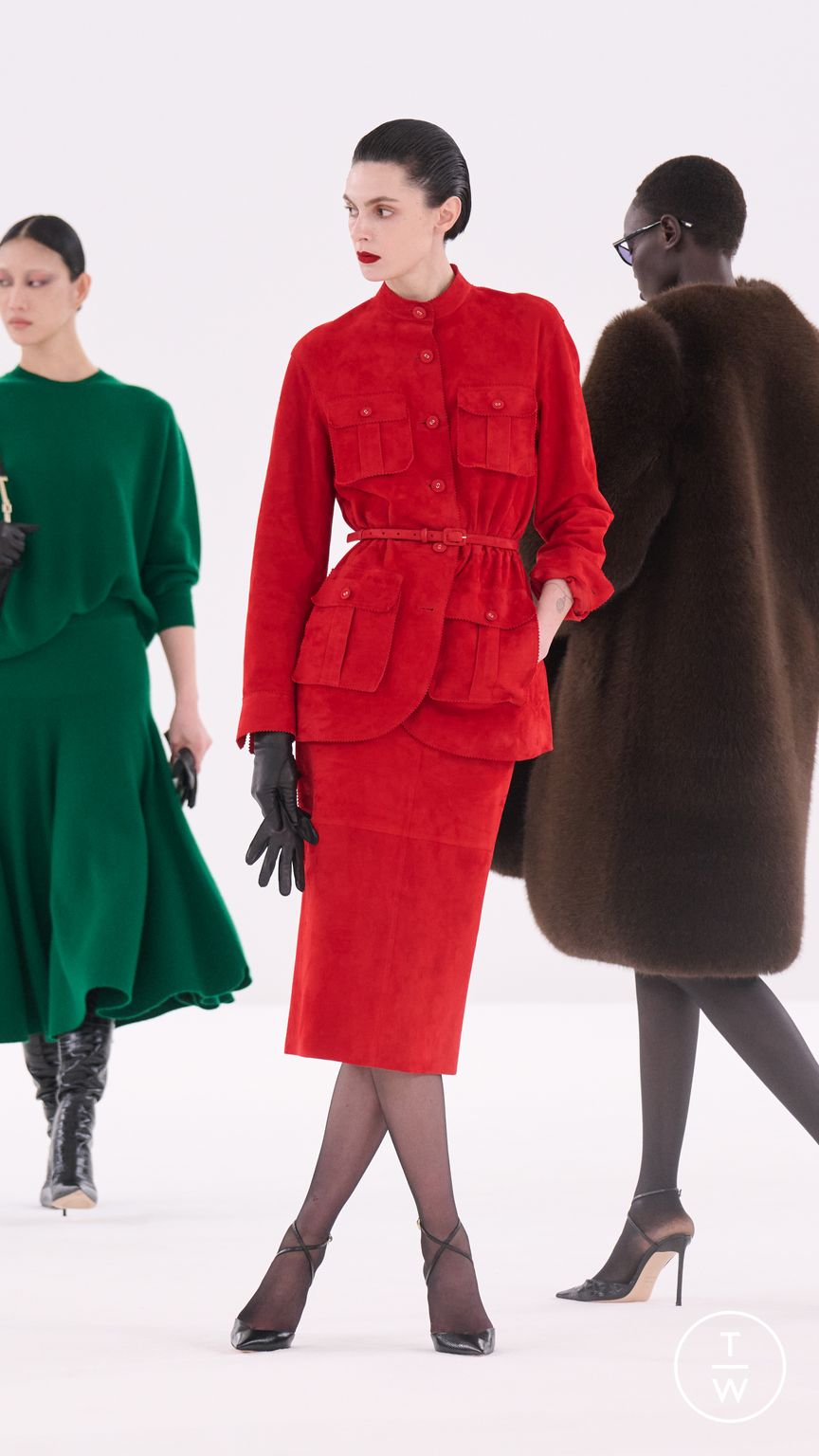 Fashion Week Paris Fall/Winter 2026 look 42 from the Tom Ford collection womenswear