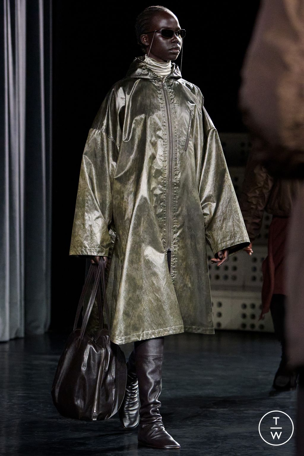 Fashion Week Paris Fall/Winter 2026 look 44 de la collection Lemaire menswear