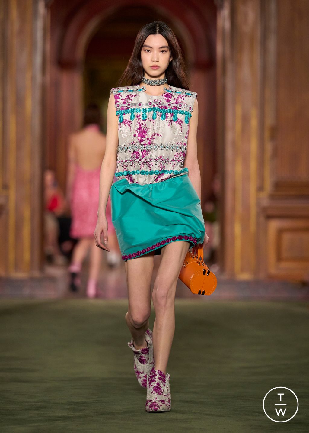 Fashion Week Paris Resort 2027 look 45 from the Louis Vuitton collection womenswear