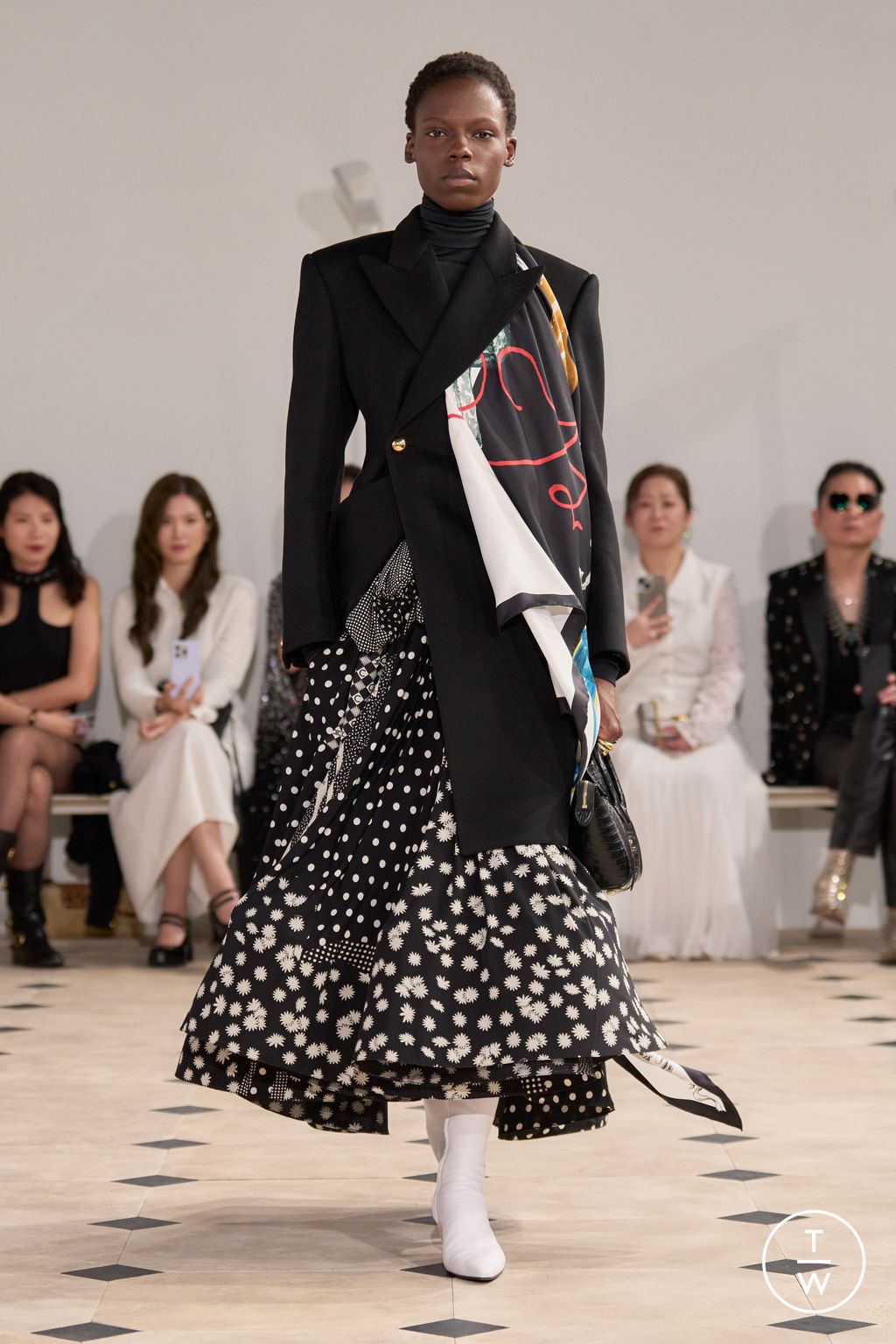 Fashion Week Paris Spring/Summer 2026 look 46 from the Celine collection menswear