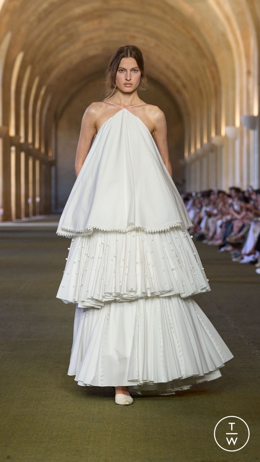 Fashion Week Paris Spring/Summer 2026 look 47 de la collection Jacquemus menswear