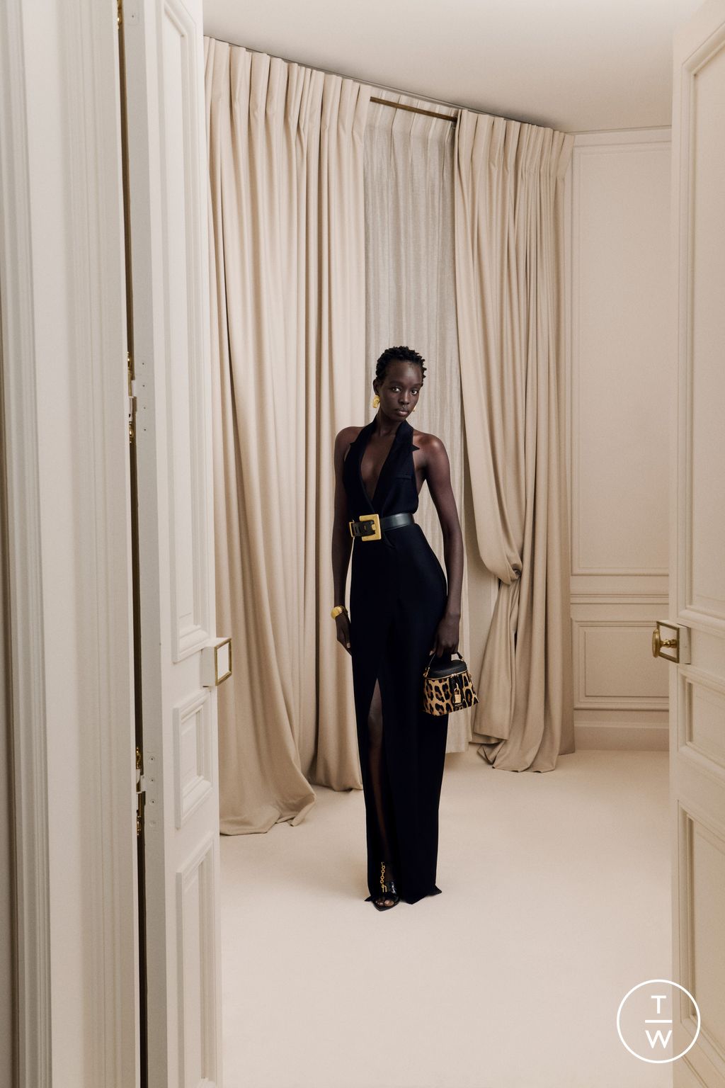 Fashion Week Paris Pre-Fall 2025 look 44 from the Balmain collection 女装