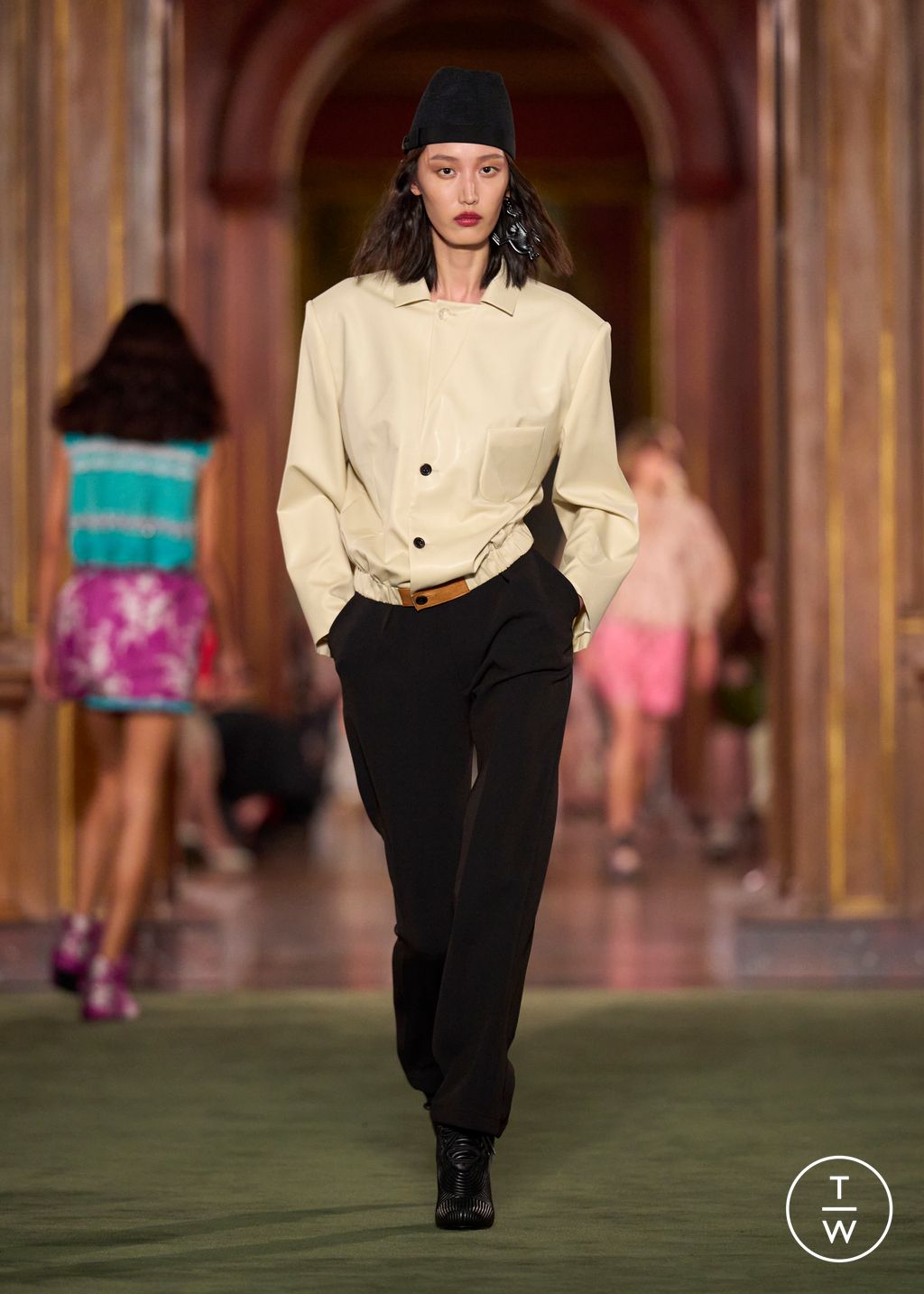 Fashion Week Paris Resort 2027 look 49 from the Louis Vuitton collection womenswear