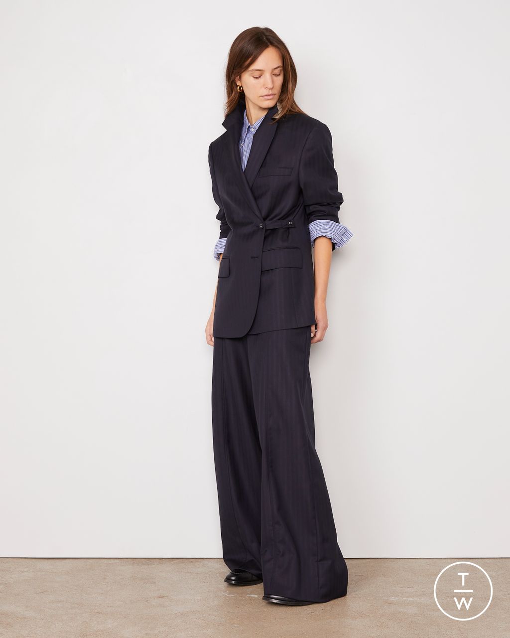 Fashion Week Paris Pre-Fall 2026 look 5 from the Officine Générale collection womenswear