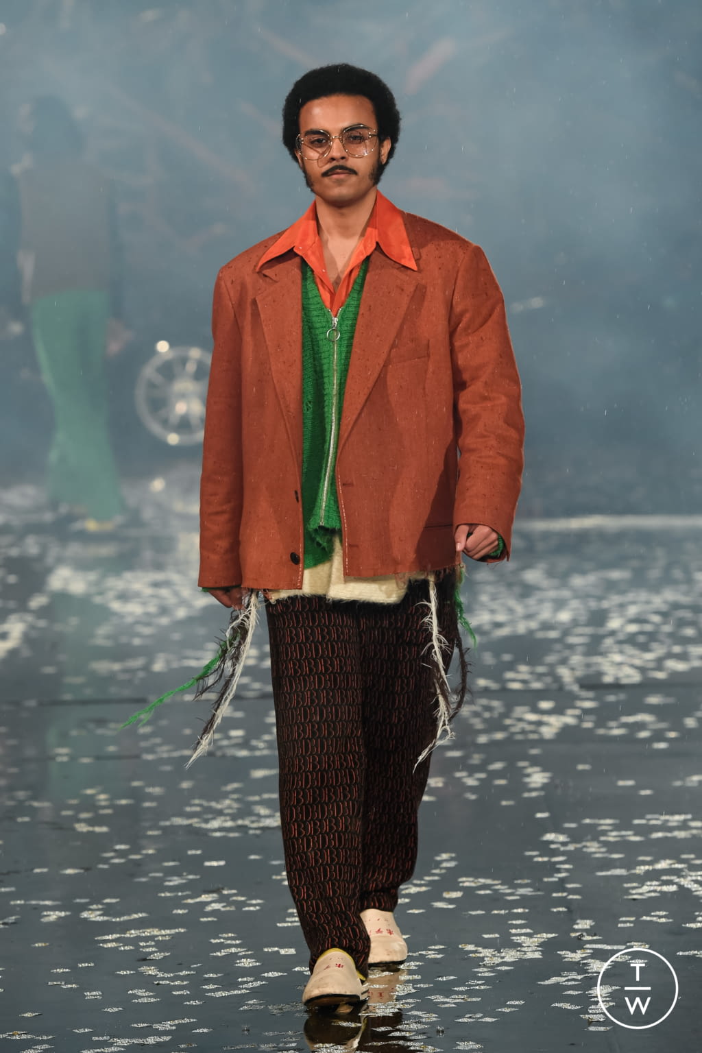 Fashion Week Paris Fall/Winter 2021 look 5 from the Doublet collection menswear