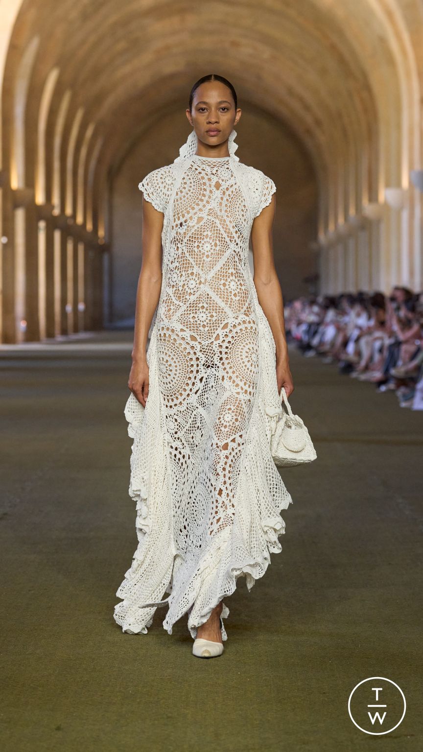 Fashion Week Paris Spring/Summer 2026 look 51 de la collection Jacquemus menswear