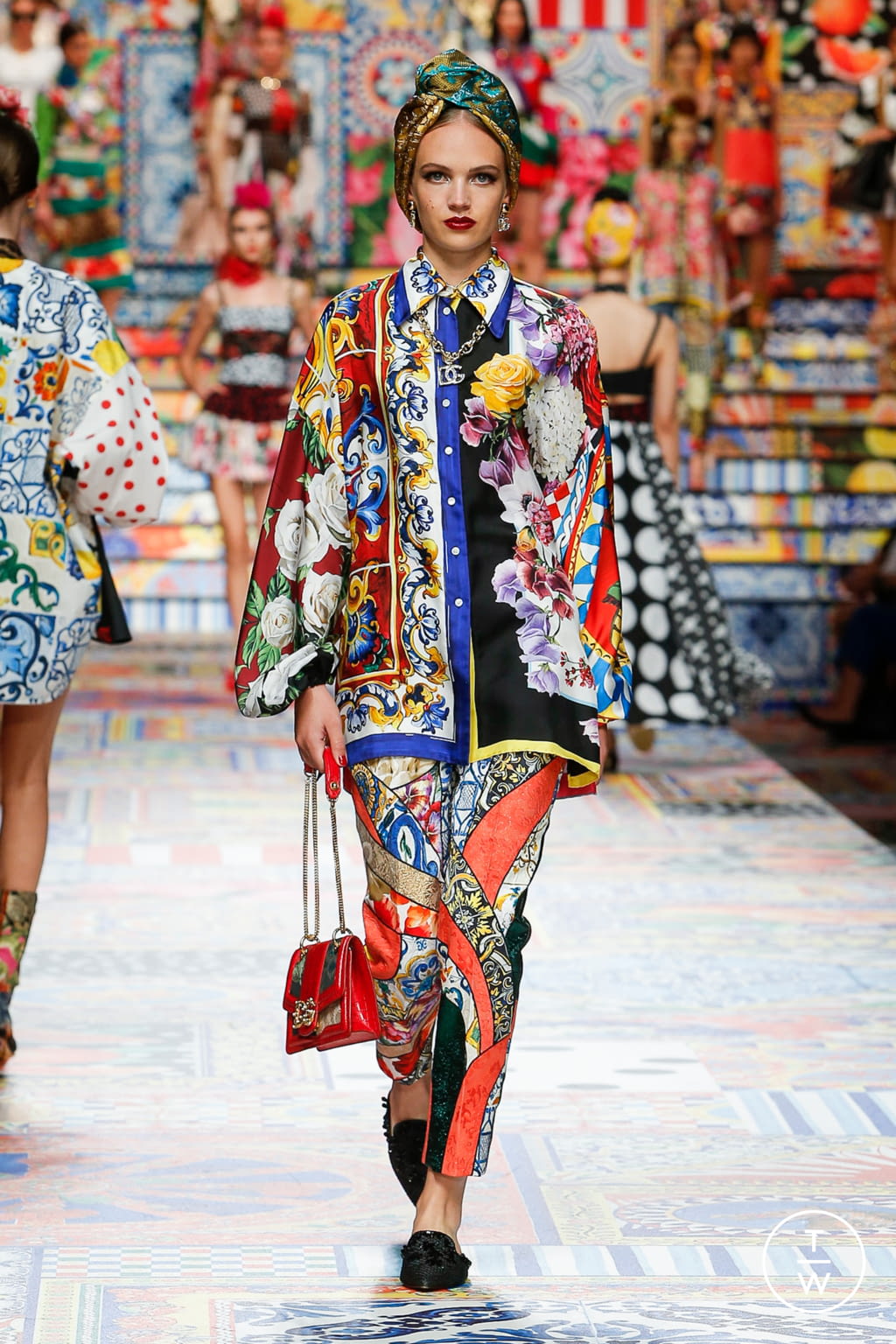 Fashion Week Milan Spring/Summer 2021 look 51 from the Dolce & Gabbana collection womenswear