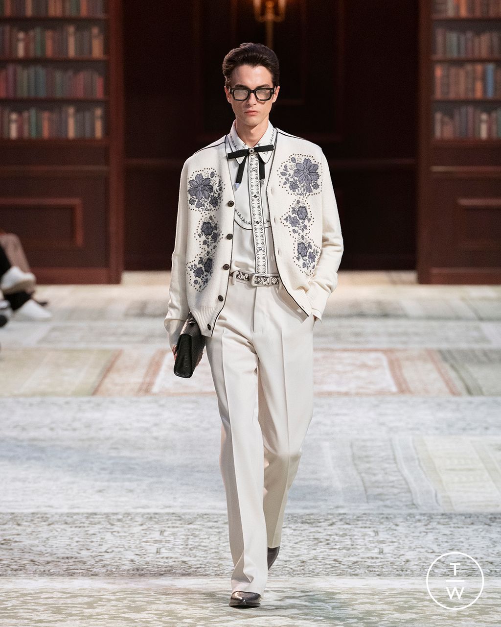 Fashion Week Paris Fall/Winter 2026 look 52 from the Amiri collection menswear