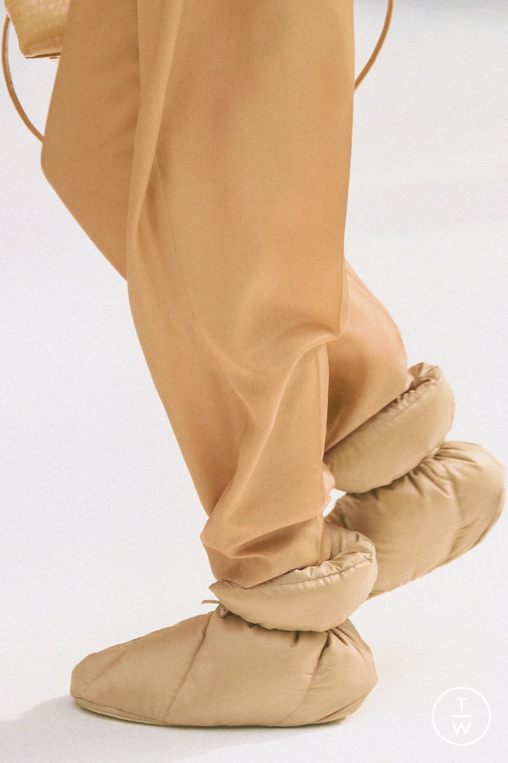 Fashion Week Paris Fall/Winter 2026 look 74 from the Celine collection womenswear accessories