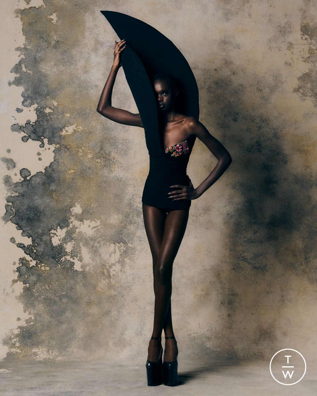 Fashion Week London Fall/Winter 2025 look 5 from the Harris Reed collection womenswear