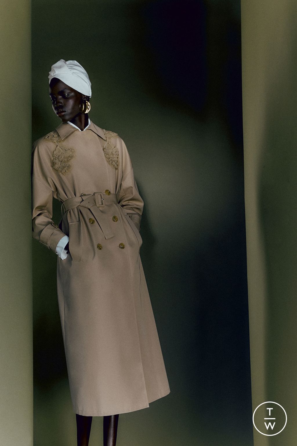 Fashion Week London Pre-Fall 2026 look 5 de la collection Huishan Zhang womenswear