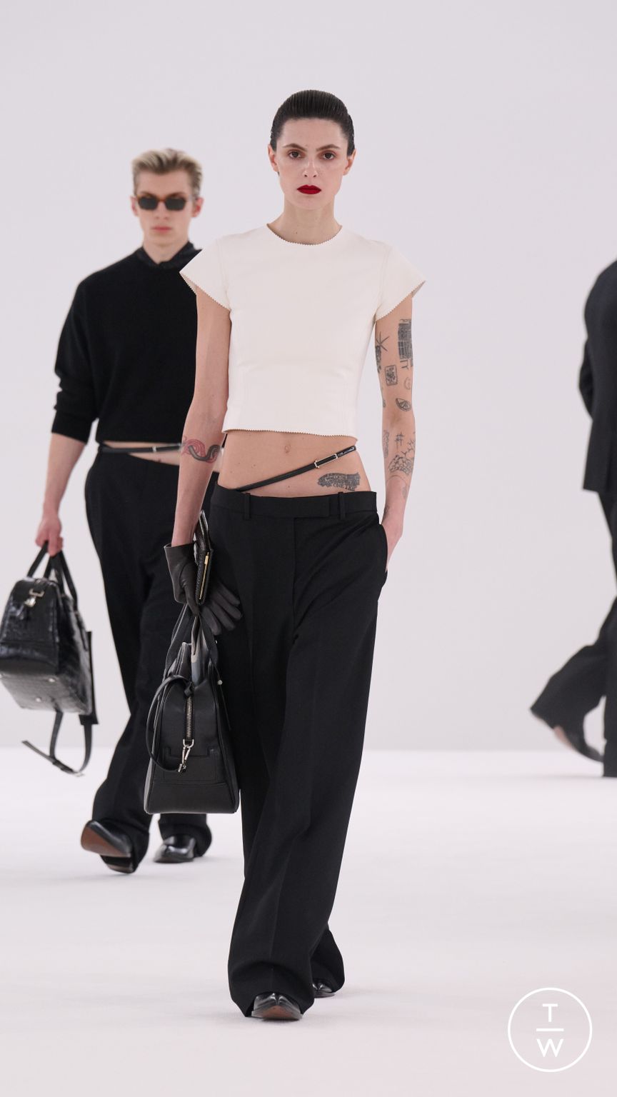 Fashion Week Paris Fall/Winter 2026 look 5 from the Tom Ford collection womenswear