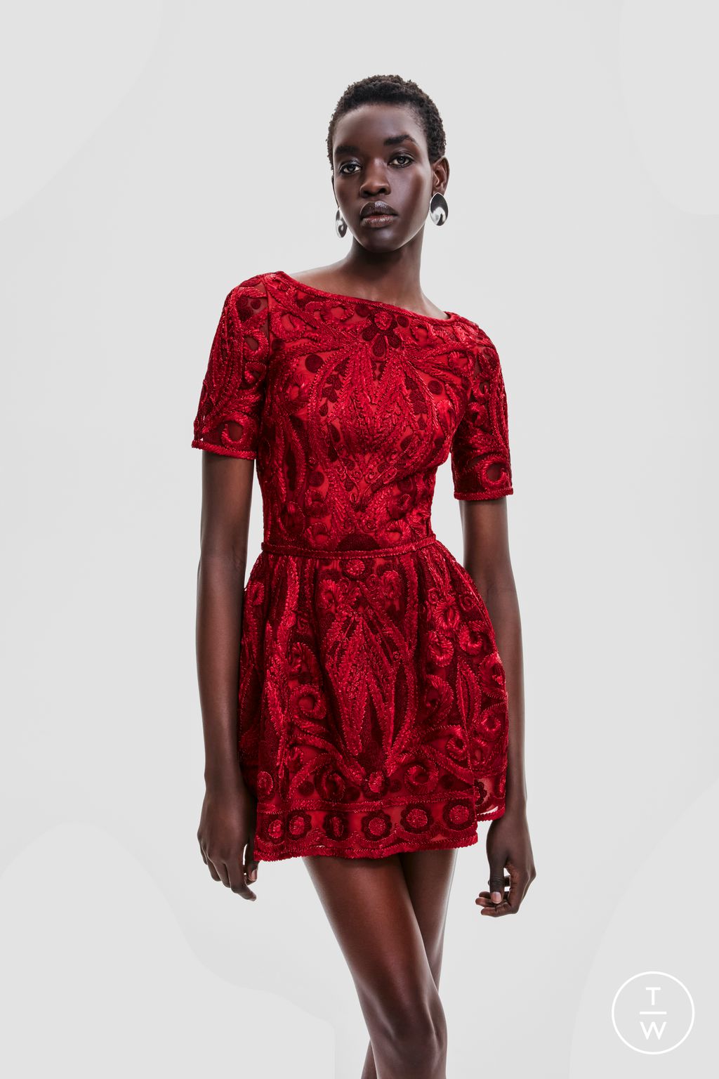 Fashion Week New York Pre-Fall 2024 look 6 from the Naeem Khan collection womenswear