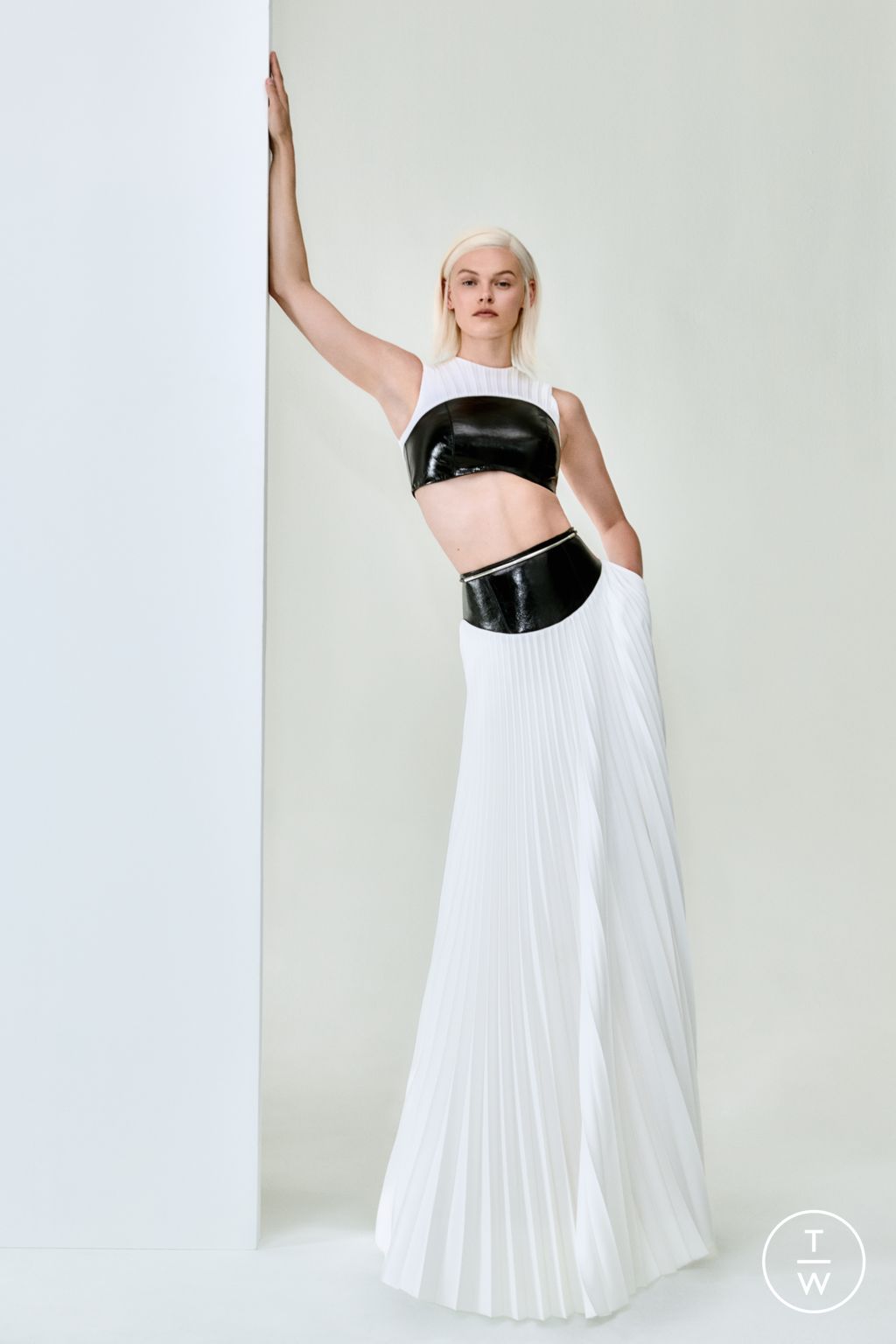 Fashion Week New York Resort 2024 look 6 from the Brandon Maxwell collection 女装