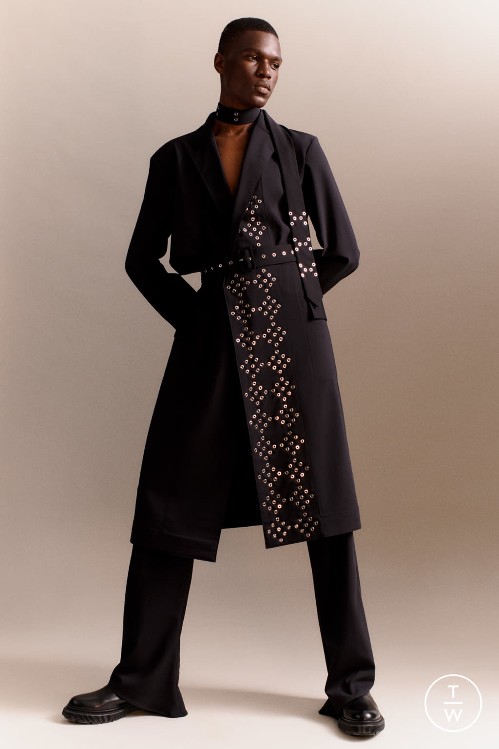 Fashion Week Paris Fall/Winter 2021 look 6 from the Ludovic de Saint Sernin collection menswear