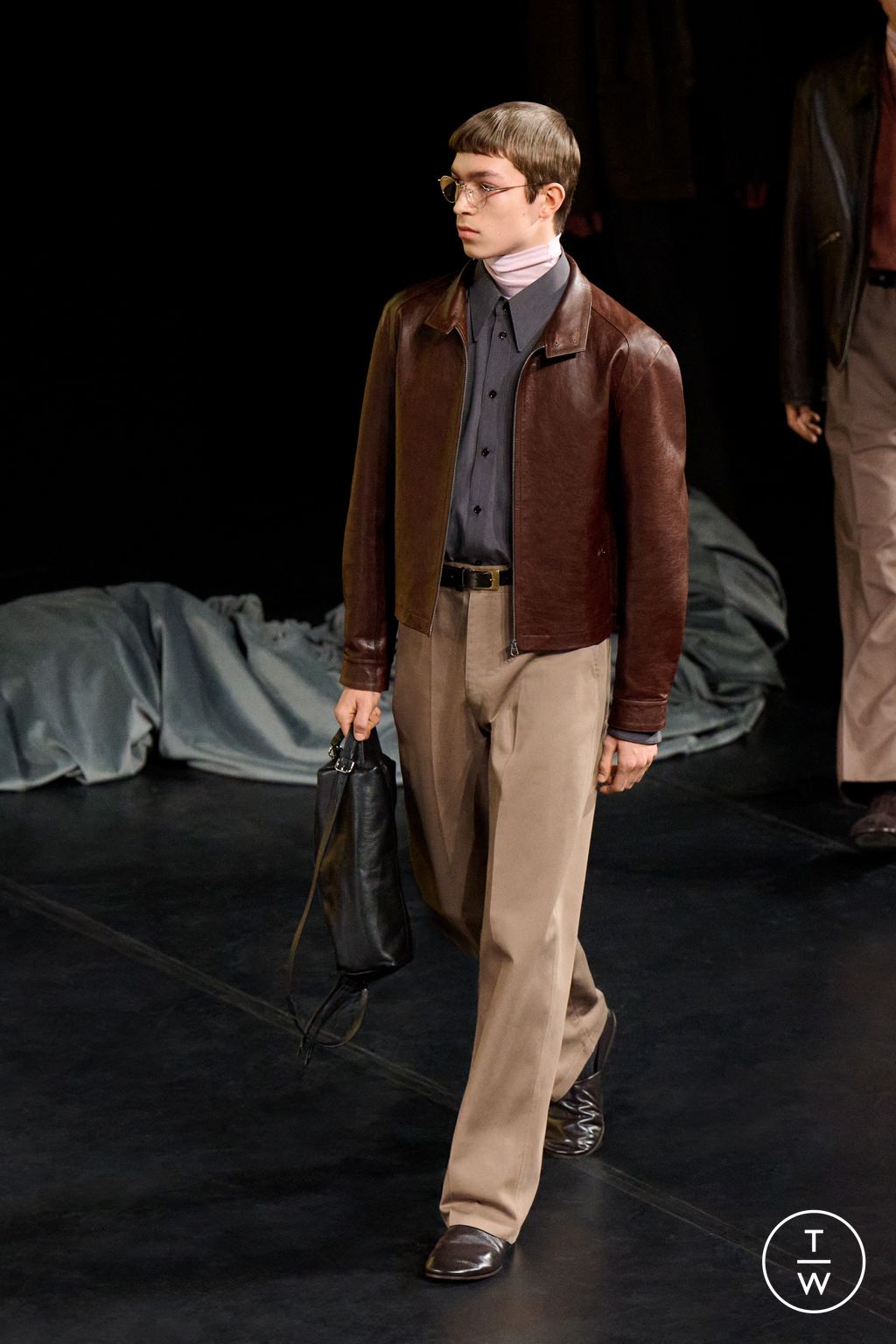 Fashion Week Paris Fall/Winter 2026 look 61 from the Lemaire collection menswear