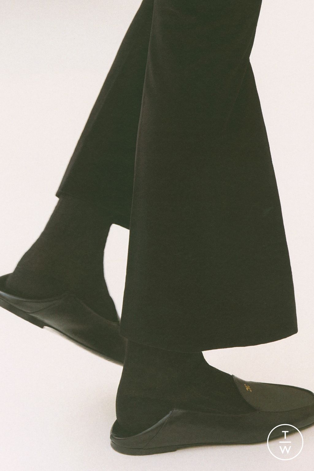 Fashion Week Paris Fall/Winter 2026 look 89 from the Celine collection womenswear accessories