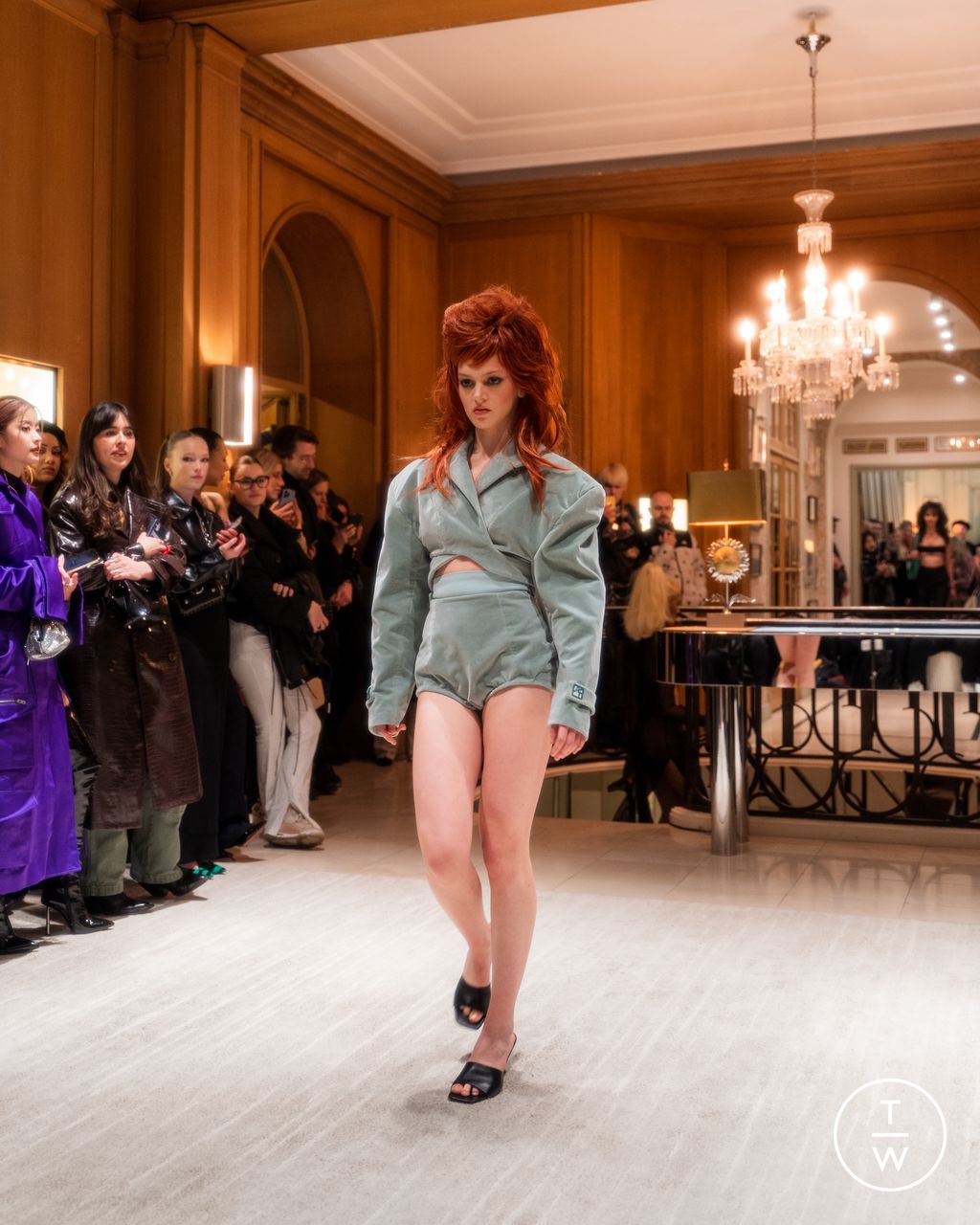 Fashion Week Paris Fall/Winter 2023 look 7 de la collection Theunissen womenswear