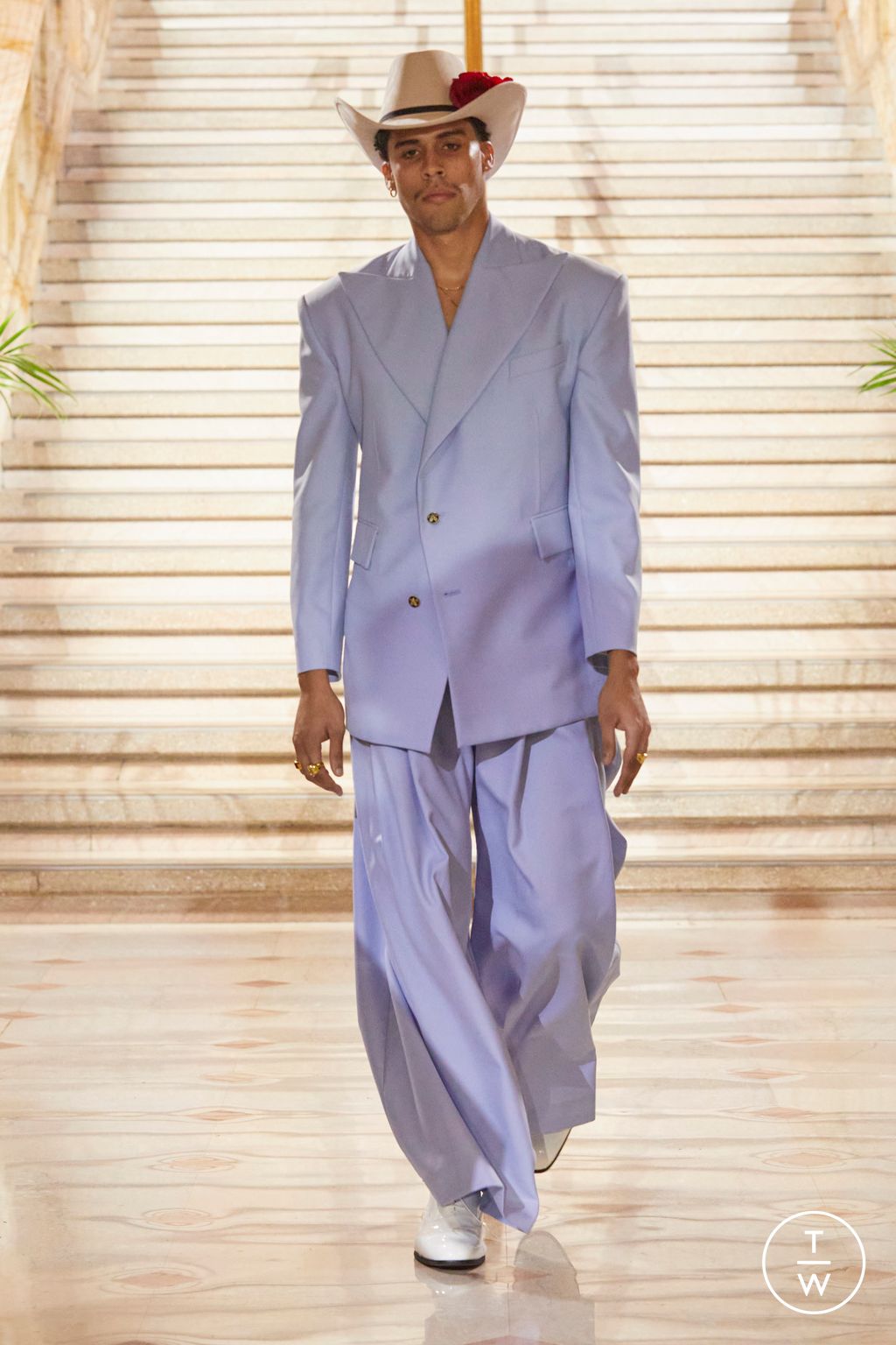 Fashion Week New York Spring/Summer 2024 look 7 de la collection Willy Chavarria menswear