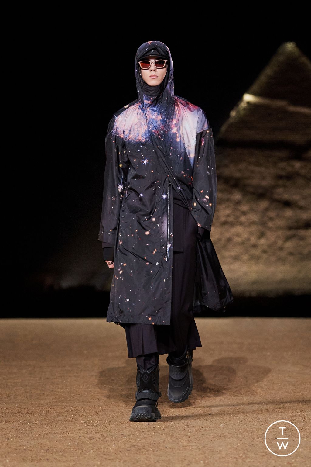 Fashion Week Paris Pre-Fall 2023 look 70 from the Dior Men collection 男装