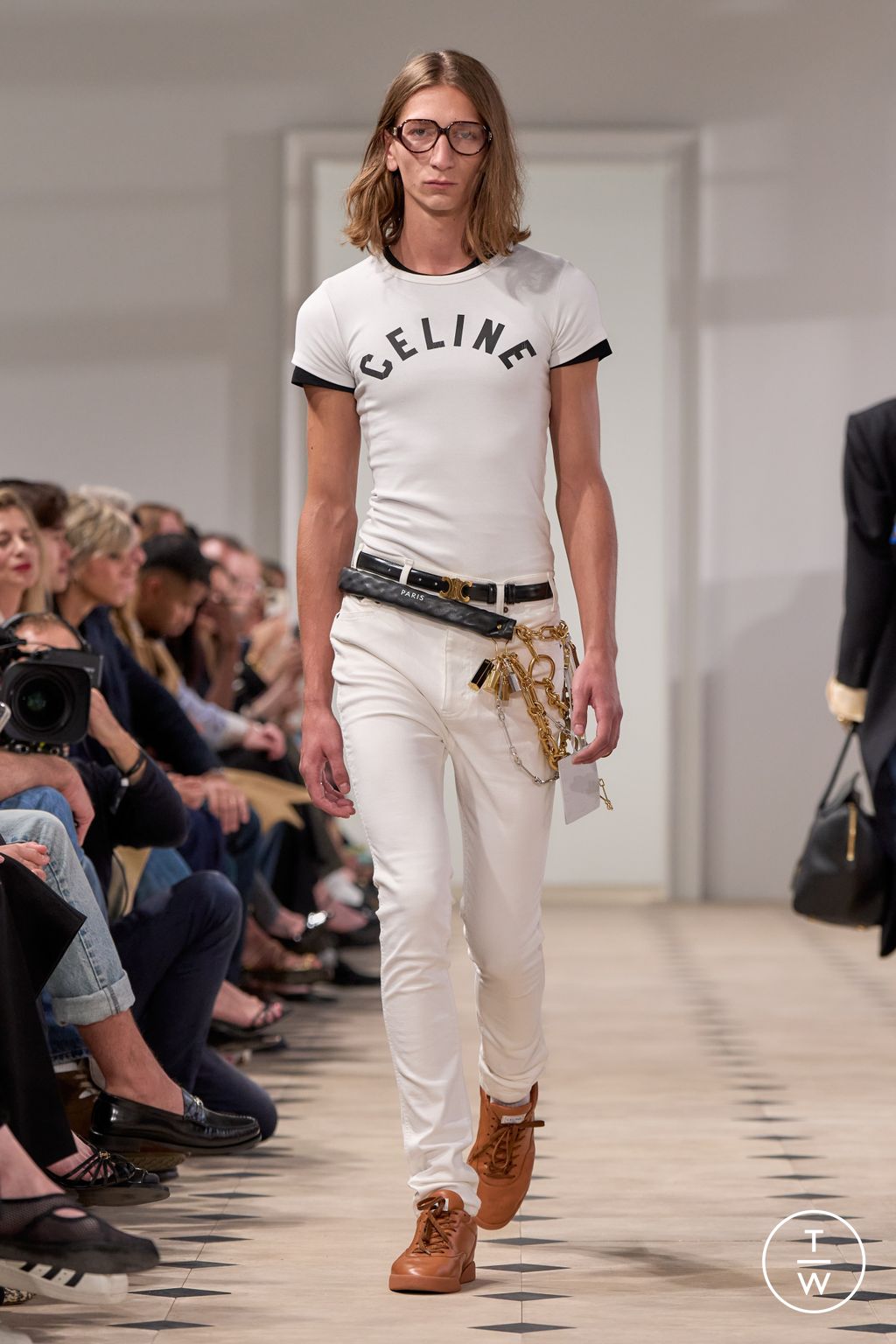 Fashion Week Paris Spring/Summer 2026 look 71 from the Celine collection menswear