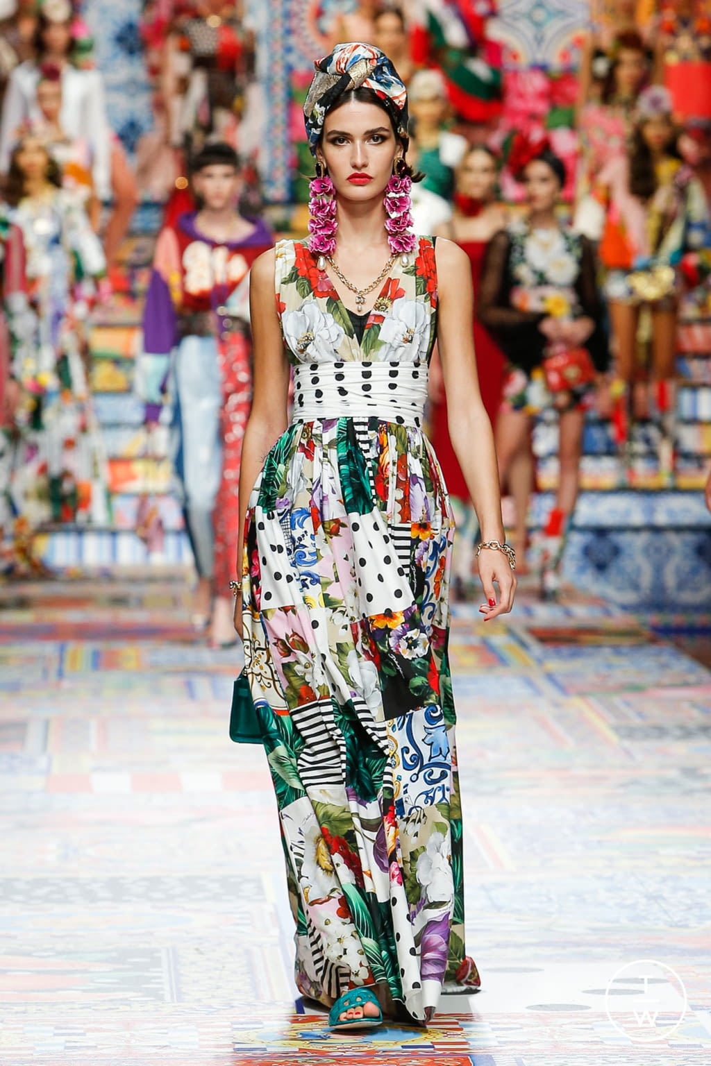 Fashion Week Milan Spring/Summer 2021 look 75 from the Dolce & Gabbana collection 女装