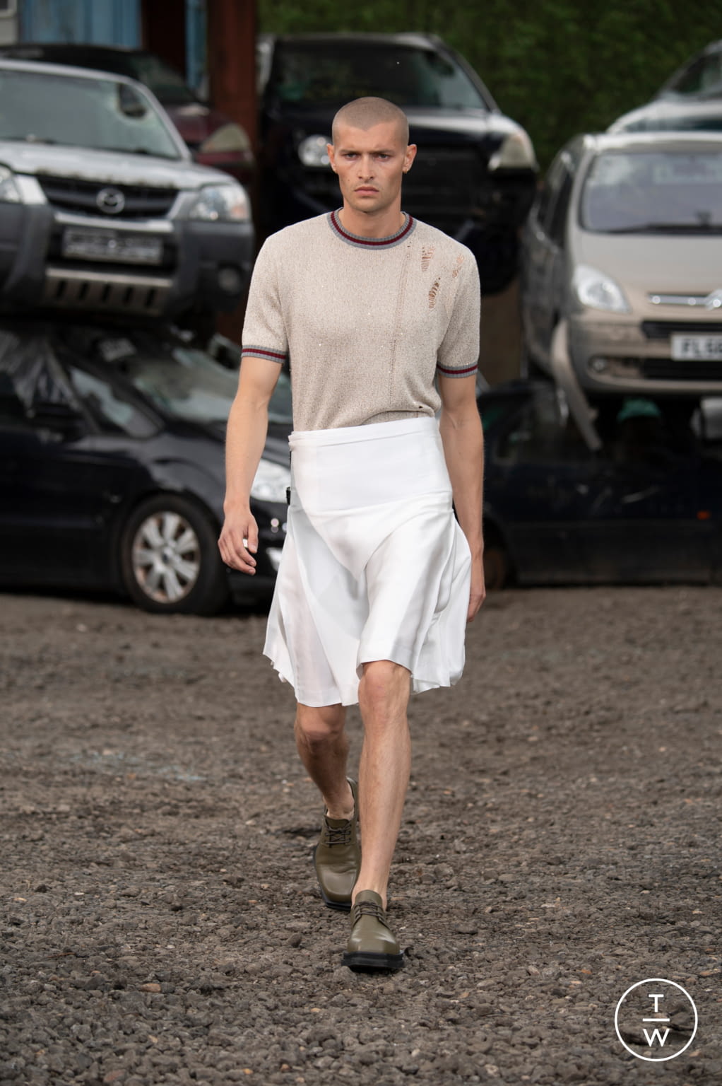 Fashion Week London Spring/Summer 2022 look 8 from the Jordanluca collection menswear