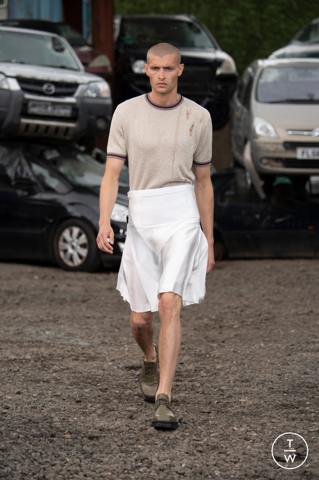 Fashion Week London Spring/Summer 2022 look 8 from the Jordanluca collection 男装