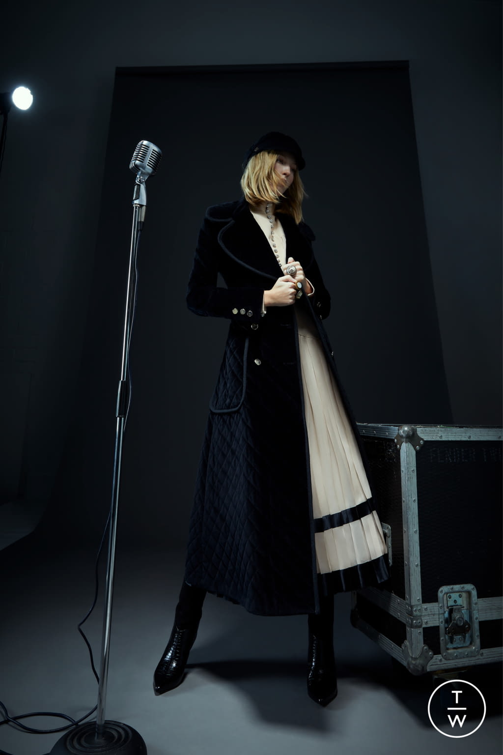 Fashion Week London Fall/Winter 2021 look 8 from the Temperley London collection womenswear